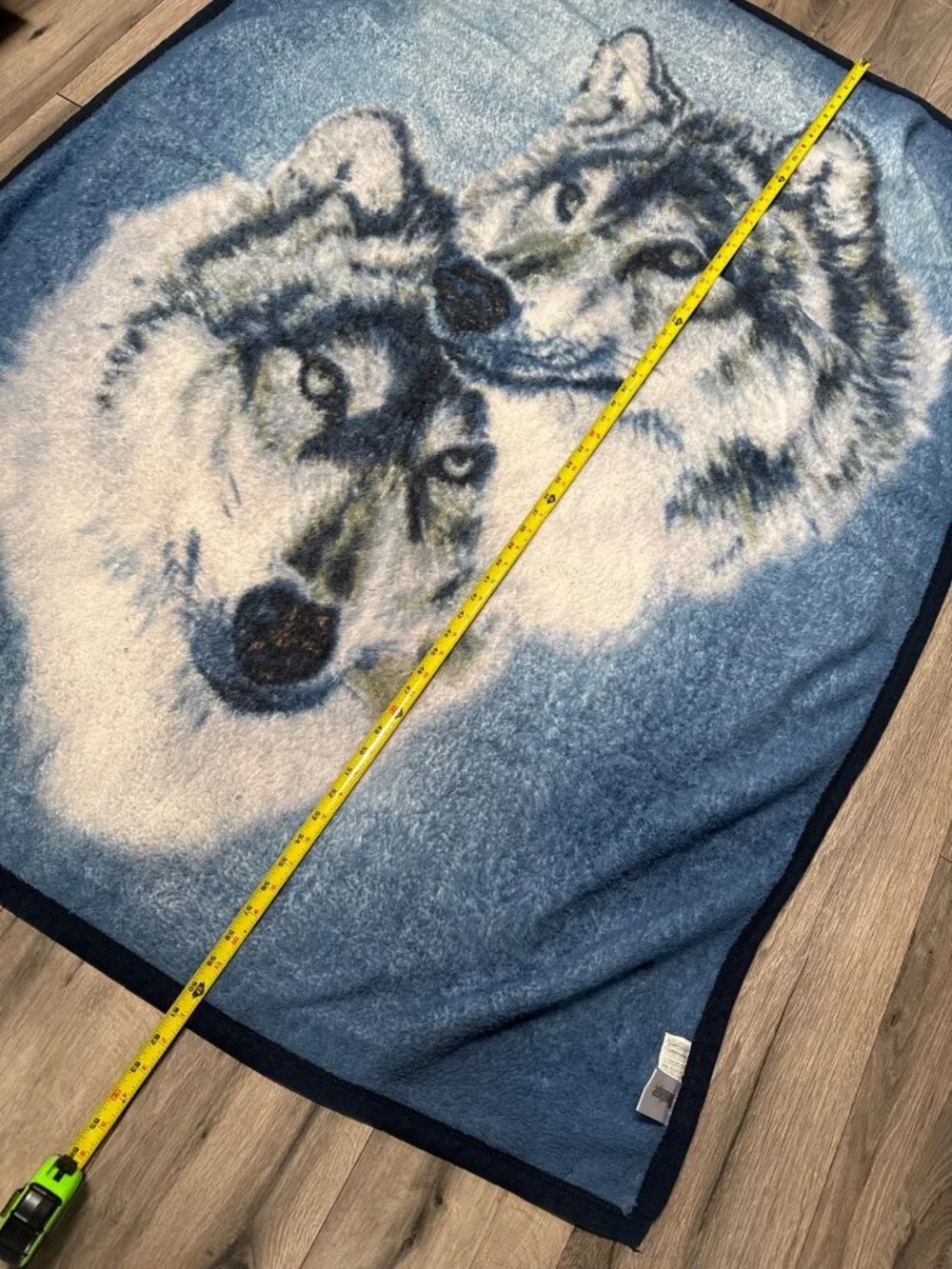 Wolf Design Blue Throw Blanket 100% Polyester Boutique Collection 60
